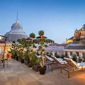 Palacio Gran Via, A Royal Hideaway غرناطة