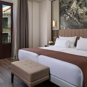 Nh Collection Victoria Hotel