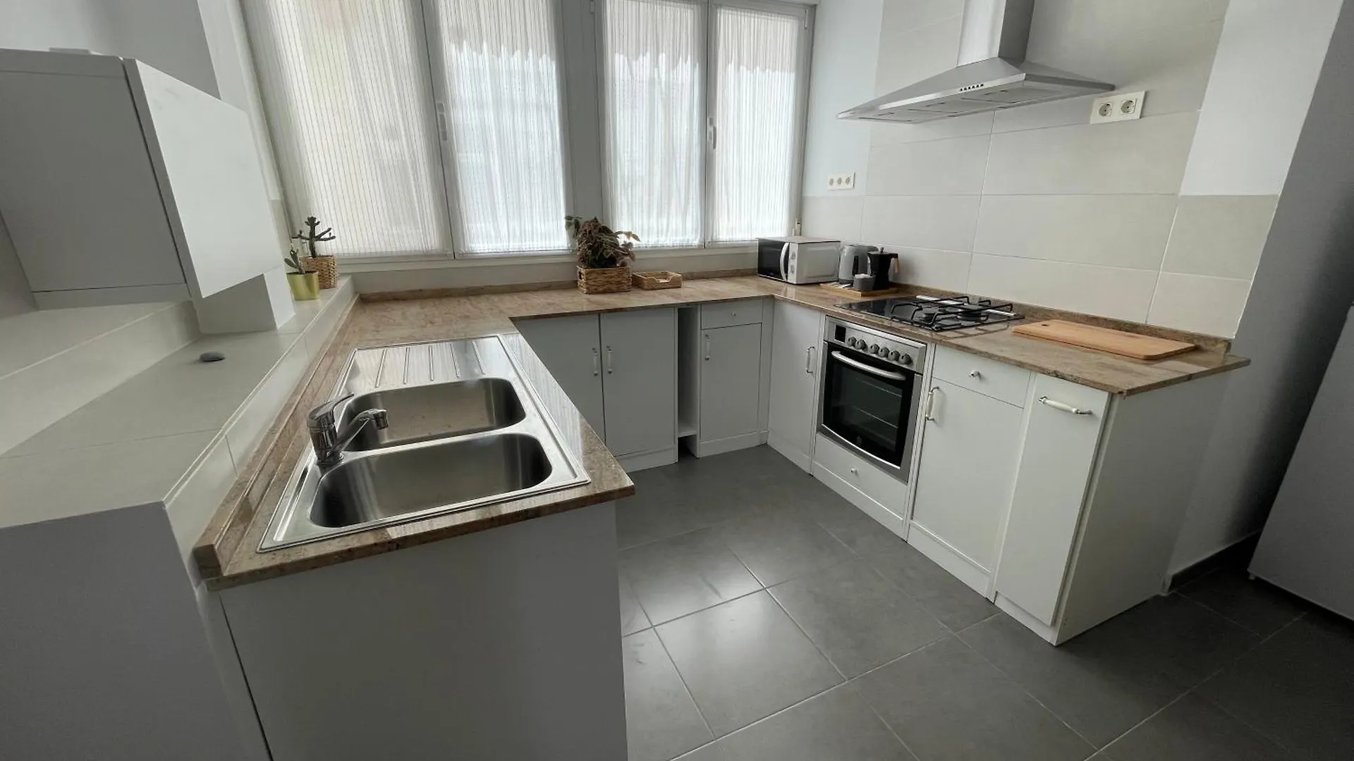Luxury Apartment Close To Everything Granada
